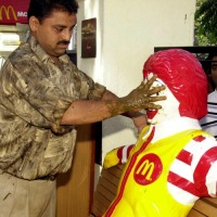 CASE STUDY: McDonald's in India: Risk & Opportunity